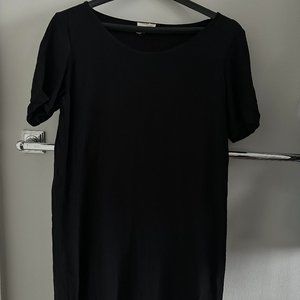 Aritzia Wilfred Free Dress